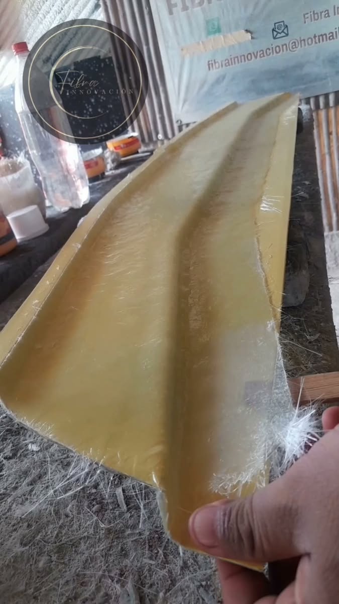 Facebook Reel: laminado de fibra de vidrio