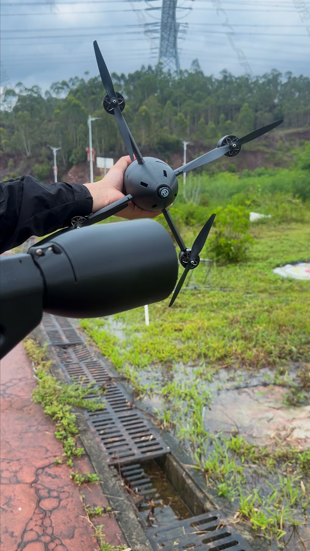 Facebook Reel: R7 multi rotor drone system