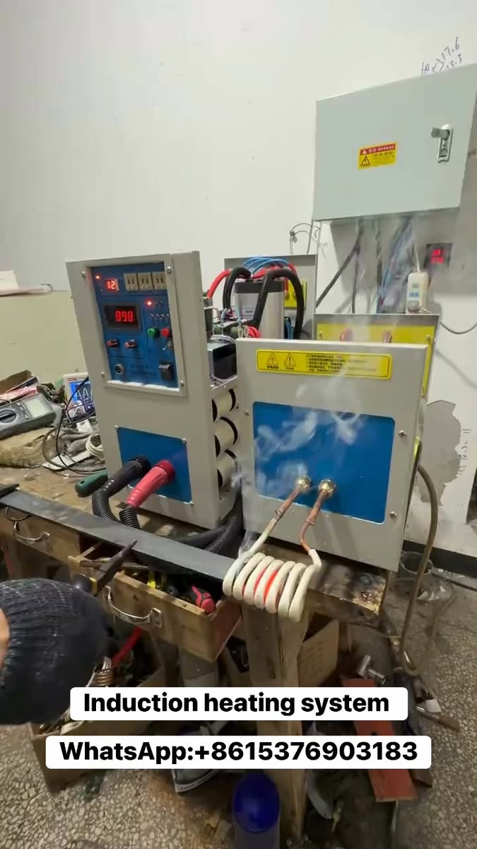 Facebook Reel: Máquina de calentamiento por inducción para forja